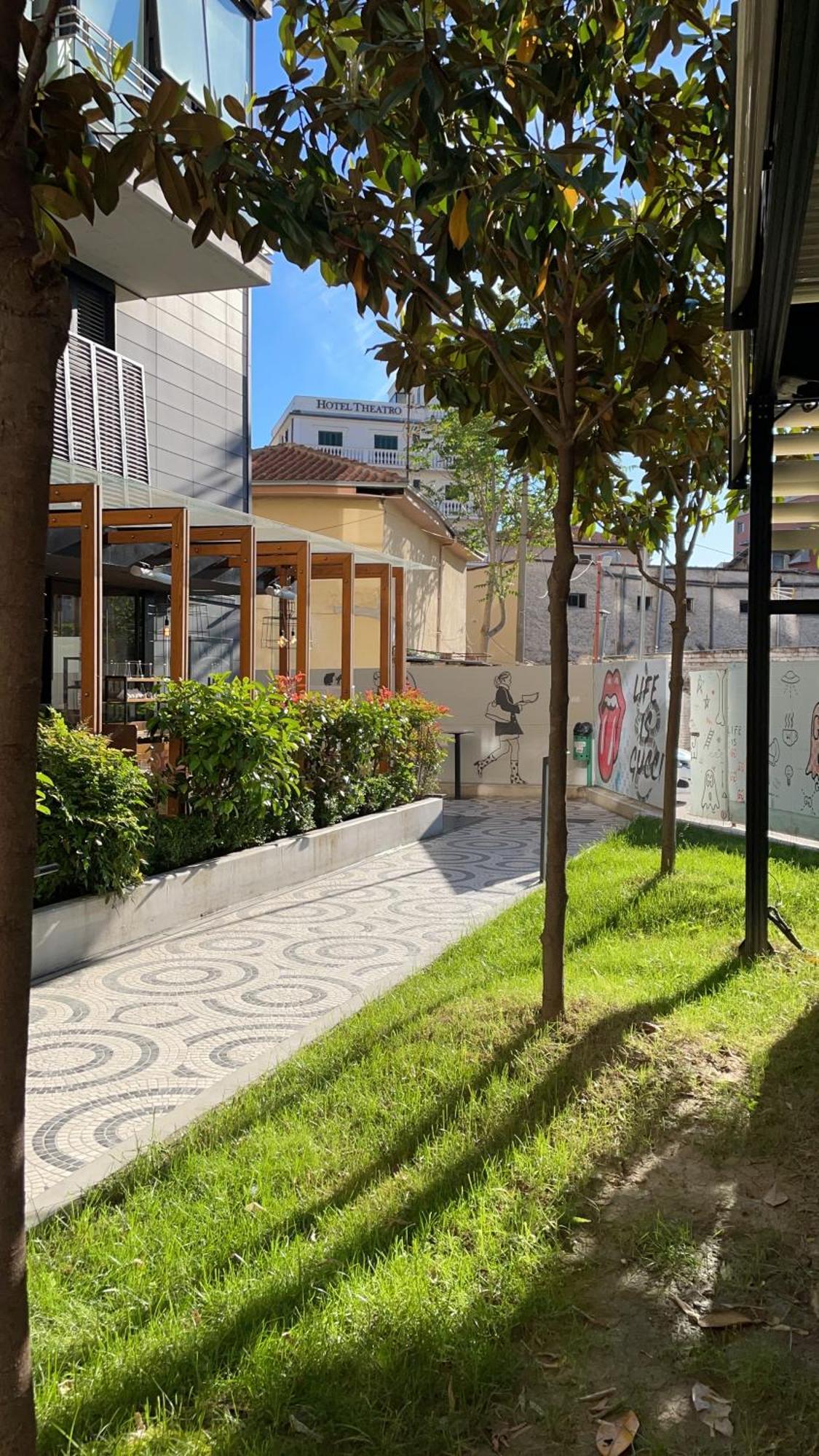 Tirana LUX Apartments Bagian luar foto