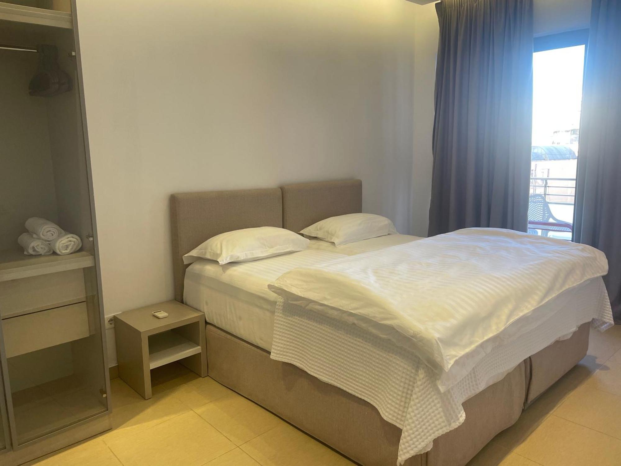 Tirana LUX Apartments Bagian luar foto