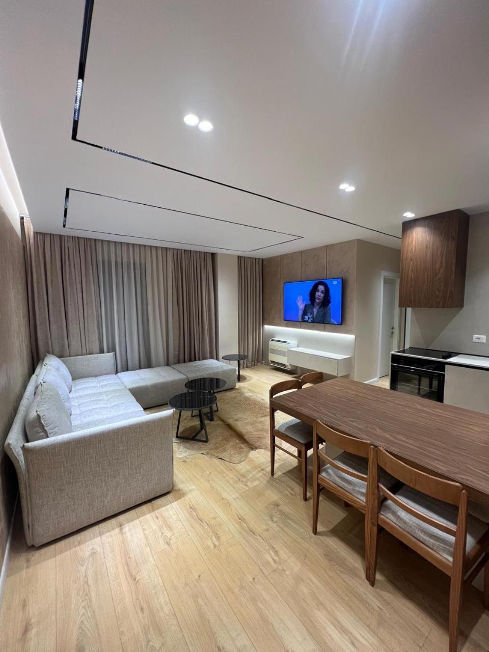 Tirana LUX Apartments Bagian luar foto