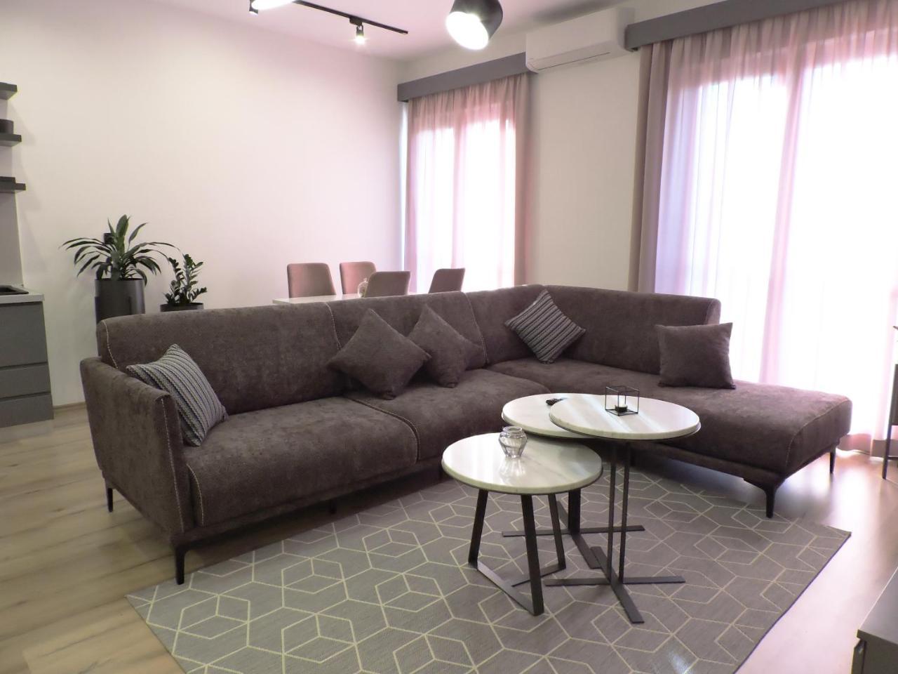 Tirana LUX Apartments Bagian luar foto